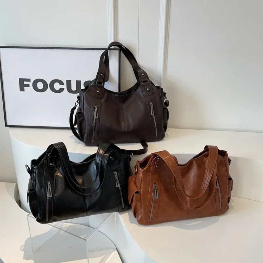 Isabella | Dakota Shoulder Bag